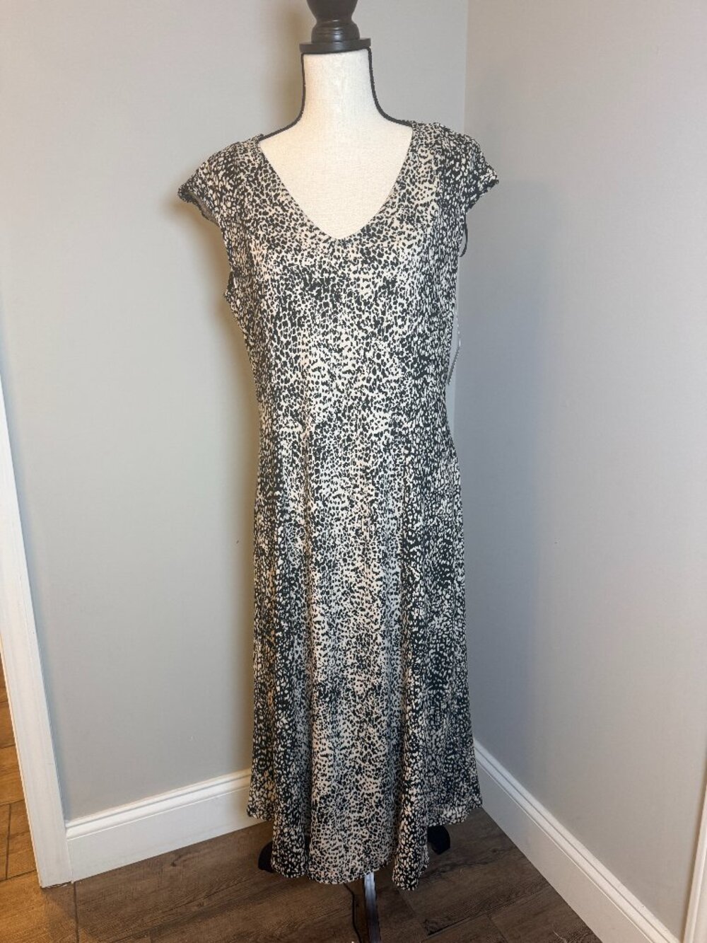 Black/Beige Dress